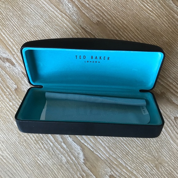 TED BAKER - Picture 2 of 2